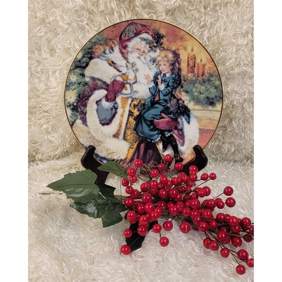 Vintage Avon Collector Plate "The Wonder of Christmas" - Picture 3 of 12